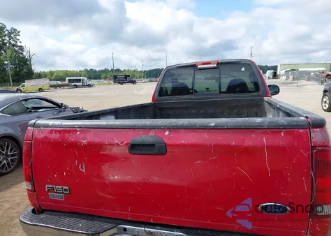 2003 Ford F-150 Xl/Xlt z USA, uszkodzony, nr VIN 2FTRF17223CB13318